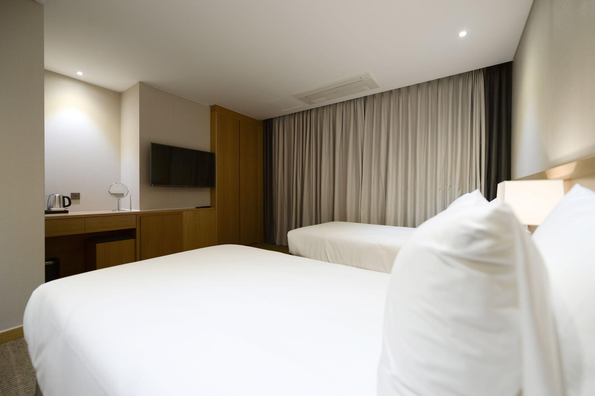 โรงแรมนิว โอเรียนตัล เมียงดง 3*