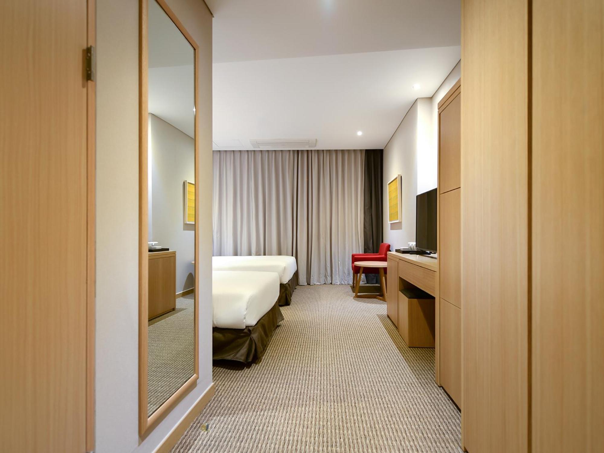 โรงแรมนิว โอเรียนตัล เมียงดง 3* โซล